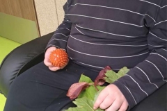 Uczestnicy podczas zajęć terapeutycznych 