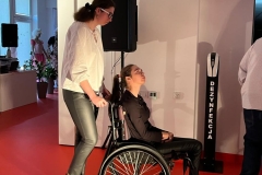 Uczestnicy ŚDS podczas występu teatralnego pt. "Mój Krzyż...Kocham"
