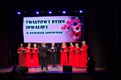 Występ  w Janowskim Ośrodku Kultury podczas przedstawienia z okazji Światowego Dnia Inwalidy 