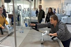 Uczestnicy ŚDS zwiedzają, doświadczają, rozwijają naukowe doświadczenia w Centrum Nauki Łukasiewicz w  Jasionce