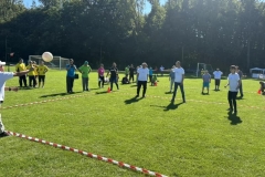 Uczestnicy ŚDS podczas zawodów sportowych na stadionie miejskim w Bychawie