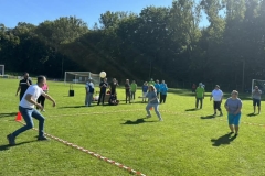 Uczestnicy ŚDS podczas zawodów sportowych na stadionie miejskim w Bychawie