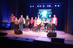 Występ artystyczny Uczestników ŚDS pn."Dramatyczna siła" na scenie Janowskiego Ośrodka Kultury